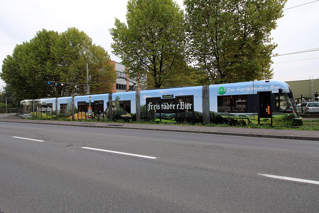 Strassenbahnwerbung Digitaldruck Folie