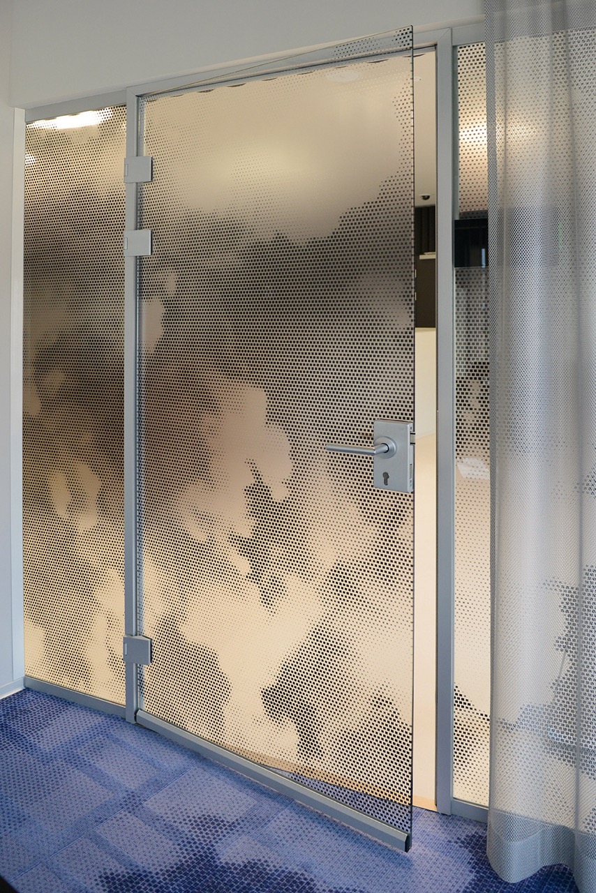 Auto Beschriftungen f&uuml;r Karriere.at von Wenigartsberger